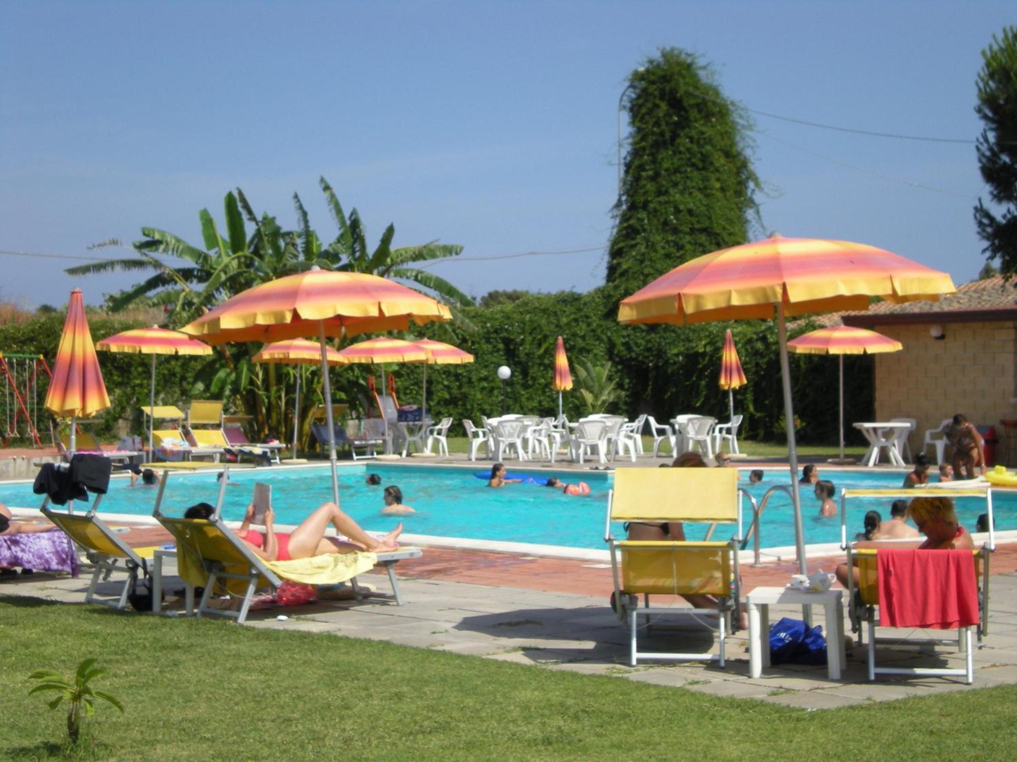 גיארדיני נאקסוס Villaggio Artemide מראה חיצוני תמונה
