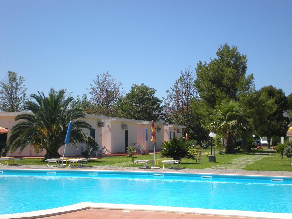 גיארדיני נאקסוס Villaggio Artemide מראה חיצוני תמונה