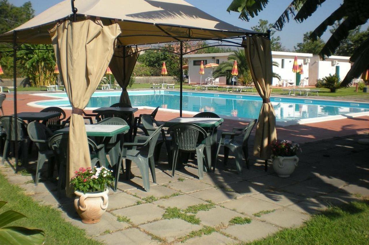 גיארדיני נאקסוס Villaggio Artemide מראה חיצוני תמונה