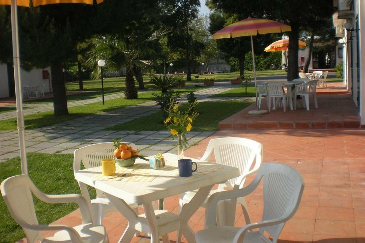 גיארדיני נאקסוס Villaggio Artemide מראה חיצוני תמונה