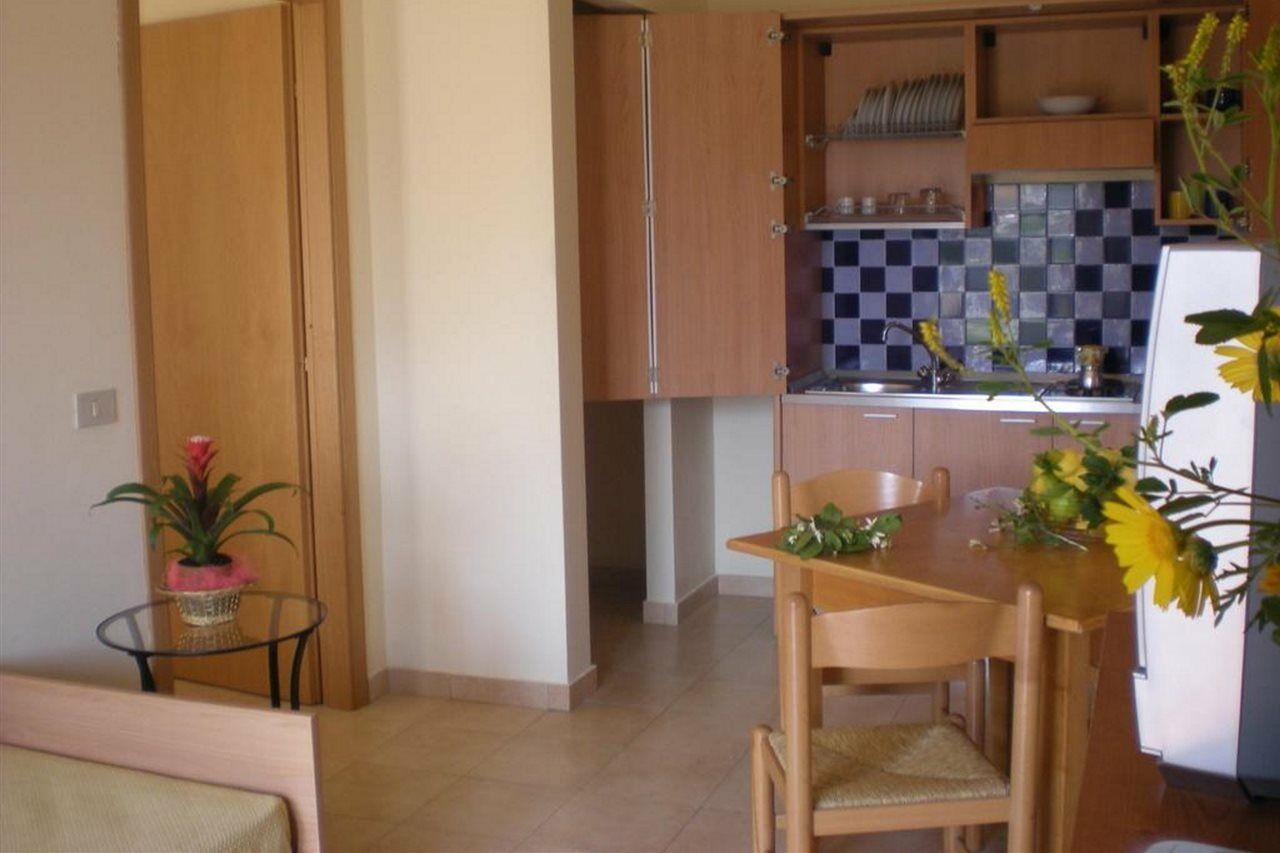 גיארדיני נאקסוס Villaggio Artemide מראה חיצוני תמונה